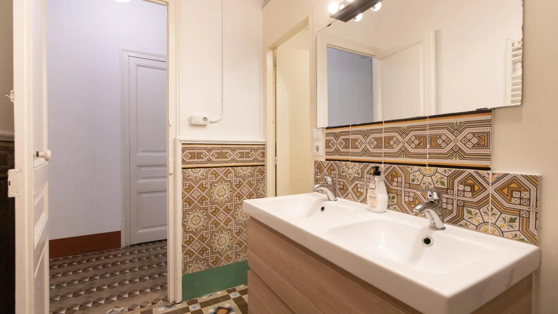 ברצלונה Bp2 - Big Apartment For Groups In Bcn City Center Hutb - 77390